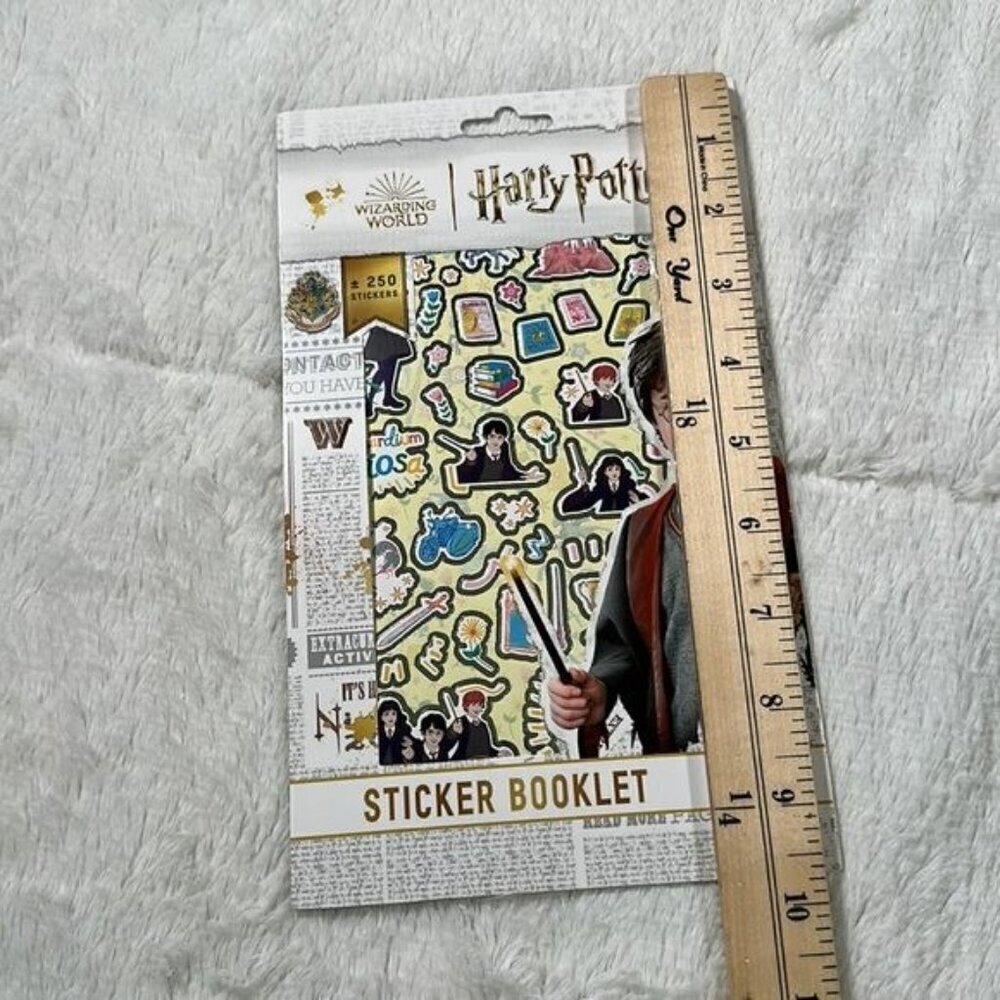 Harry Potter Sticker Booklet Stickers approx 250 scrapbook stickers Licensed NEW - Picture 9 of 13
